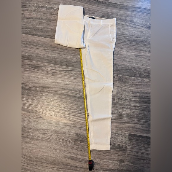 Like new, Vince 58% linen white wants, flattering fit! No rips/stains - Picture 8 of 12